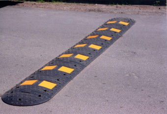 Лежачий полицейский искусственная дорожная неровность ИДН500 4,5 метра