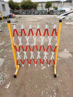 дорожное временное ограждение раздвижное передвижное мобильное "гармошка баян гитара" жёлтый забор на колесах парковочный фан барьер столбик